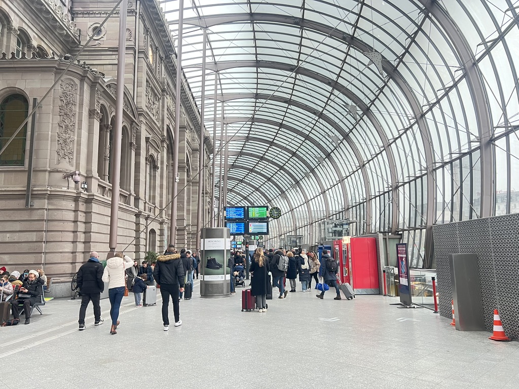 Strasburg Station